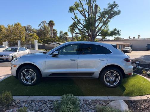 Silver 2015 Porsche Macan Macan S