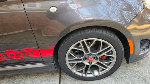 2015 FIAT 500 Abarth