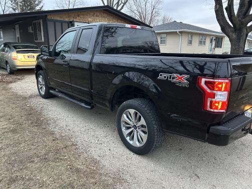 Black 2018 Ford F-150 XLT