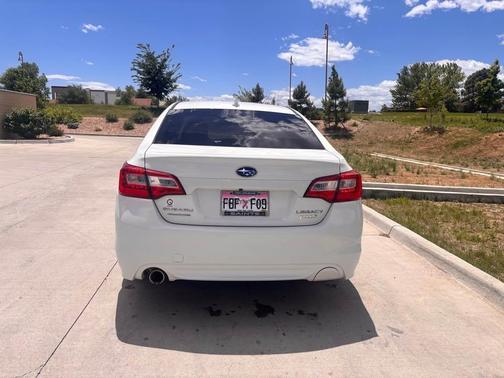 White 2017 Subaru Legacy 2.5i Premium