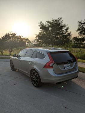 2016 Volvo V60 T5 Drive-E Platinum