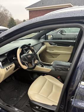 2017 Cadillac XT5 Base