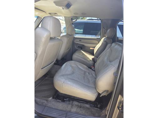 Beige 2001 GMC Yukon XL K2500