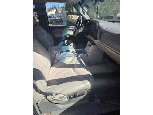 Beige 2001 GMC Yukon XL K2500