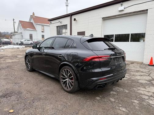 Black 2023 Maserati Grecale Trofeo