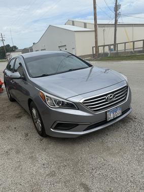 2016 Hyundai SONATA SE