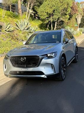 2024 Mazda CX-90 PHEV Premium Plus
