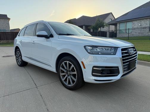 White 2019 Audi Q7 55 Prestige