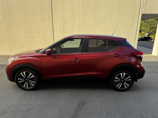2018 Nissan Kicks SV