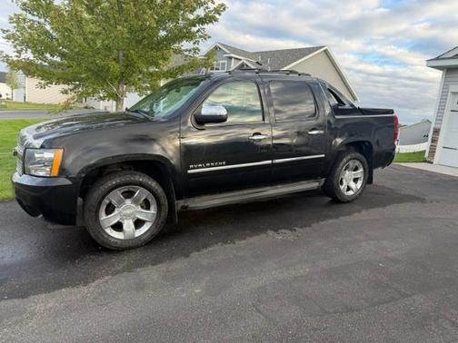 Black 2013 Chevrolet Avalanche LTZ
