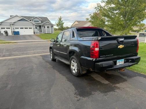 Black 2013 Chevrolet Avalanche LTZ