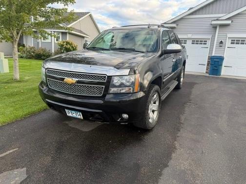 Black 2013 Chevrolet Avalanche LTZ