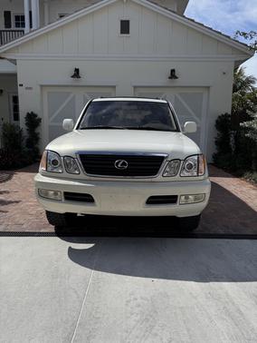 2002 Lexus LX 470 Base