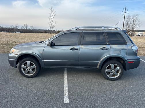 2006 Mitsubishi Outlander SE