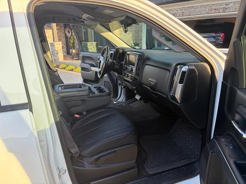 White 2016 Chevrolet Silverado 1500 1LT