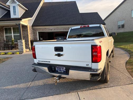 White 2016 Chevrolet Silverado 1500 1LT