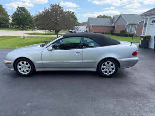 Silver 2003 Mercedes-Benz CLK-Class 320 Cabriolet