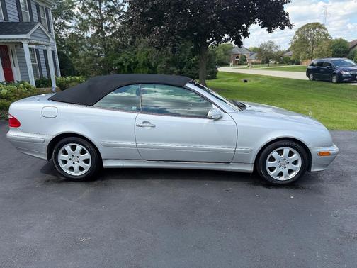 Silver 2003 Mercedes-Benz CLK-Class 320 Cabriolet