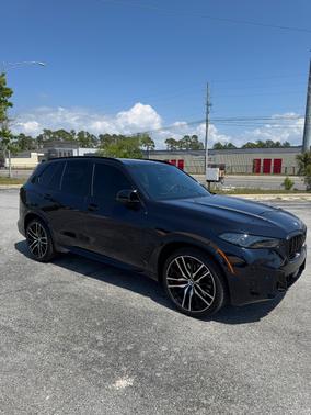 2025 BMW X5 M60i
