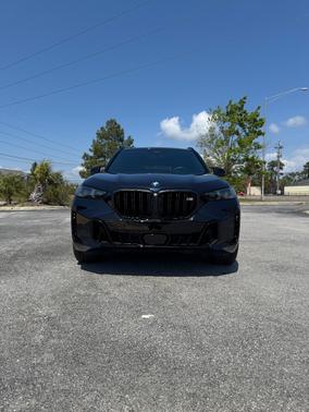 2025 BMW X5 M60i