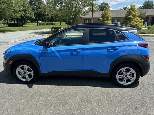 2022 Hyundai KONA SEL
