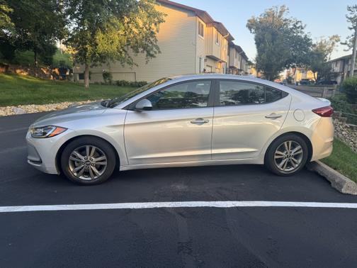 2018 Hyundai ELANTRA Value Edition