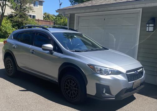Silver 2018 Subaru Crosstrek 2.0i Premium