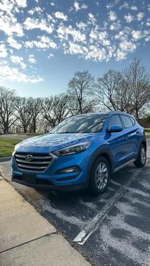 Blue 2017 Hyundai TUCSON SE