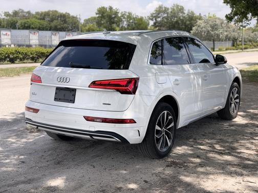 2021 Audi Q5 45 Premium Plus