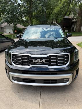 Black 2024 Kia Telluride SX Prestige