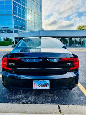 2018 Volvo S90 T5 Momentum