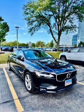 2018 Volvo S90 T5 Momentum