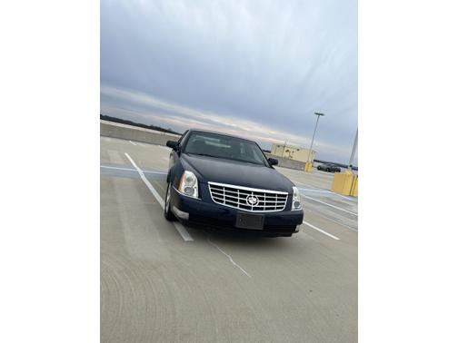 Photo 2 of 17 of 2007 Cadillac DTS Luxury