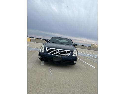 Photo 5 of 17 of 2007 Cadillac DTS Luxury
