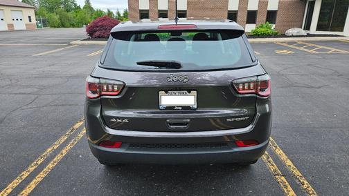 Gray 2018 Jeep Compass Sport