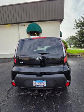 Black 2015 Kia Soul +