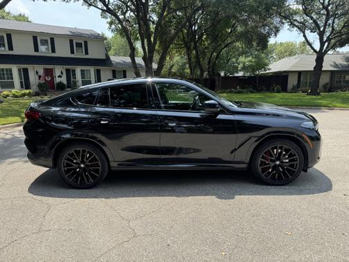 2024 BMW X6 xDrive40i
