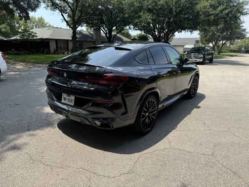 2024 BMW X6 xDrive40i