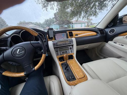 Black 2004 Lexus SC 430 Base