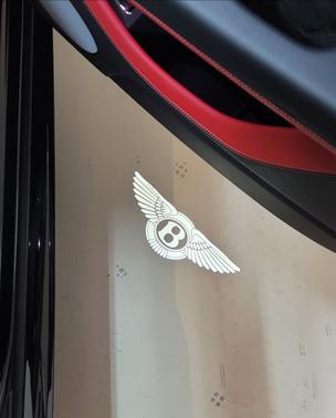 Photo 5 of 18 of 2021 Bentley Bentayga Speed