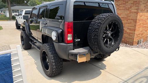 Black 2008 Hummer H3 Alpha