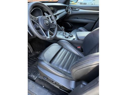 2018 Alfa Romeo Stelvio Ti Sport