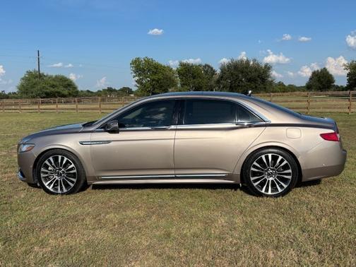 2018 Lincoln Continental Reserve