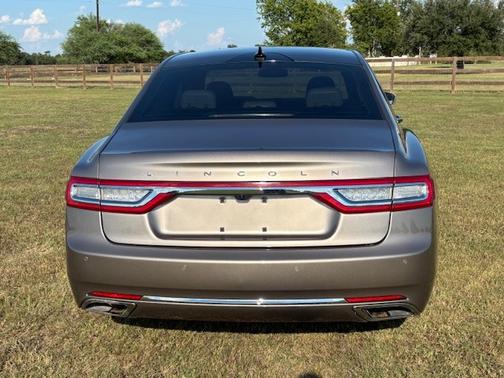 2018 Lincoln Continental Reserve