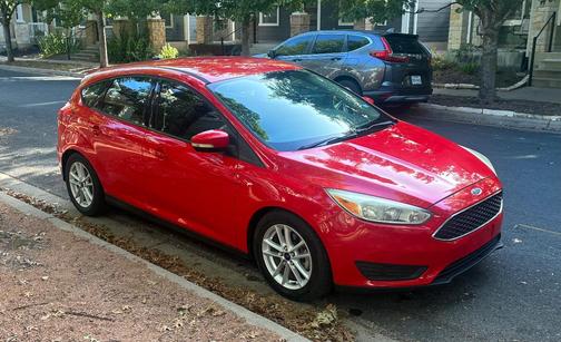 Red 2016 Ford Focus SE