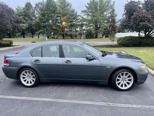 2003 BMW 745 i