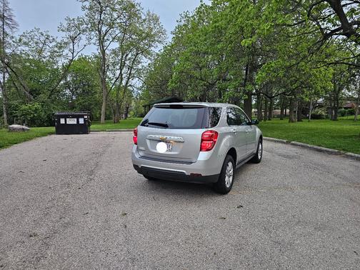 Silver 2017 Chevrolet Equinox LS