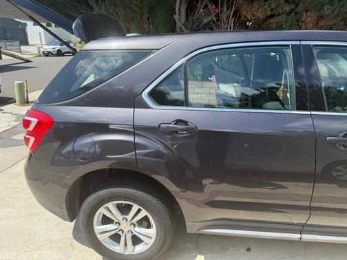 Gray 2016 Chevrolet Equinox L