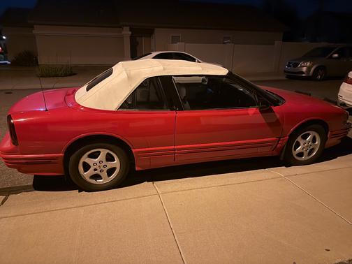 1995 Oldsmobile Cutlass Supreme Base