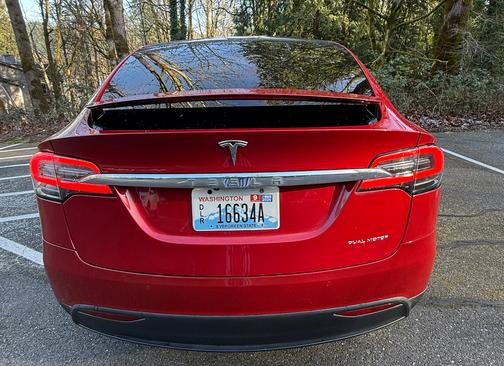 2020 Tesla Model X Long Range Plus